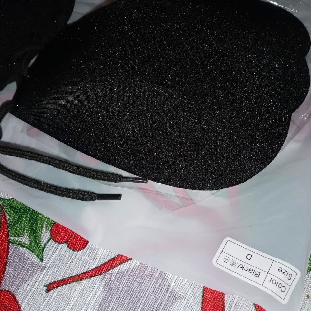 Strapless Sticky bra - Picture 3 of 3